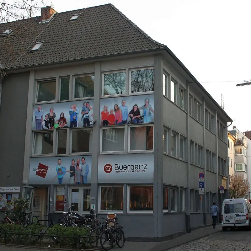 Außenansicht des Bürgerzentrums Deutz in der Tempelstraße